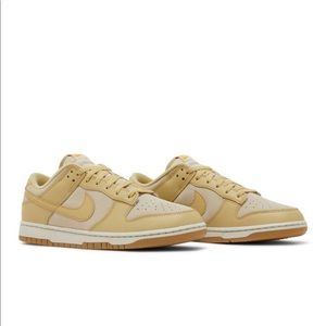 Nike Dunk Low ‘Khaki Gum’